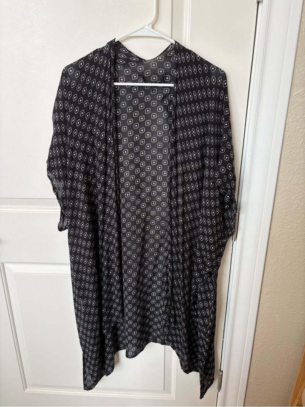 Black Geometric Open Front Coverup